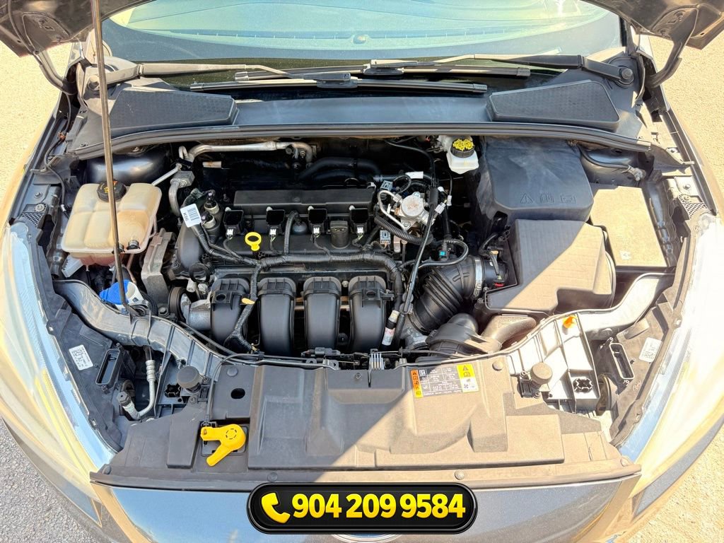 Used 2017 Ford Focus Titanium image 37