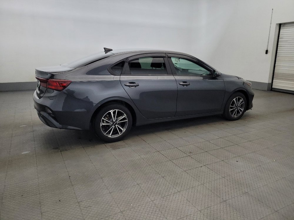 Used 2022 Kia Forte LXS w/ LXS Technology Package FWD image 10