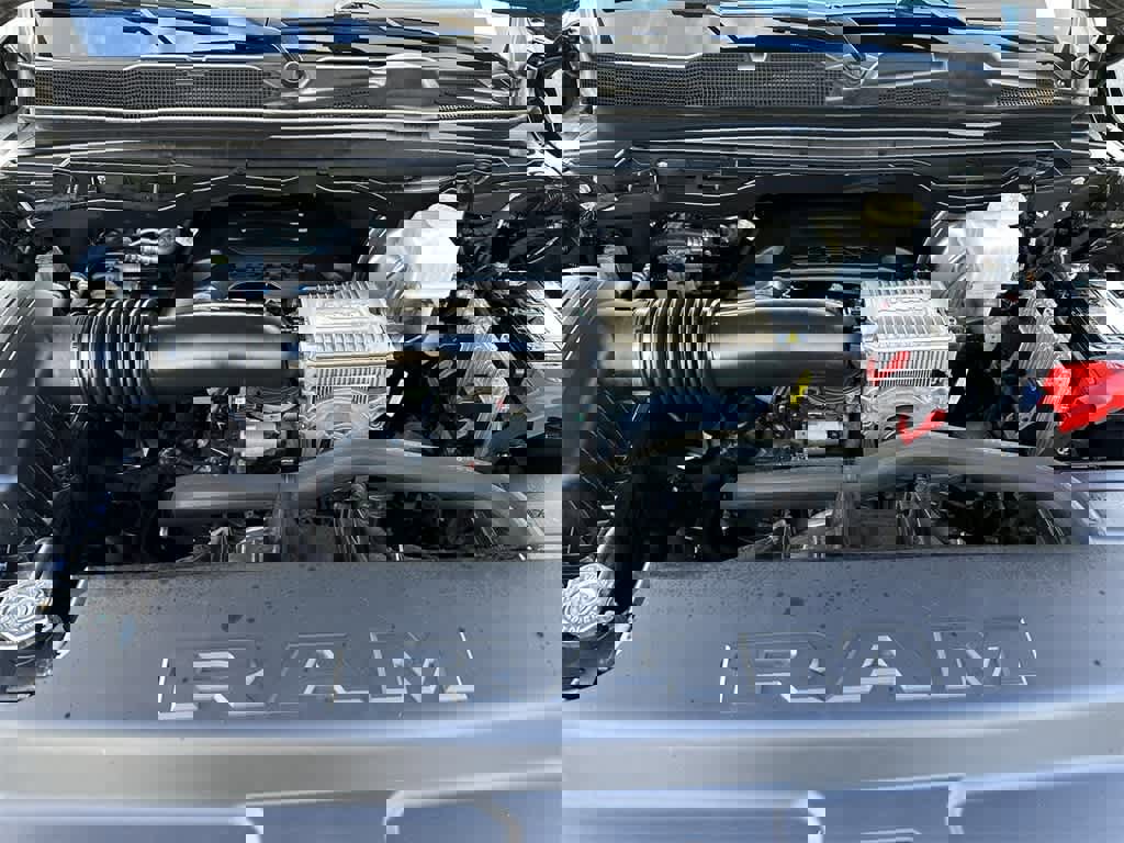 Used 2021 RAM 1500 Laramie w/ Sport Appearance Package image 9