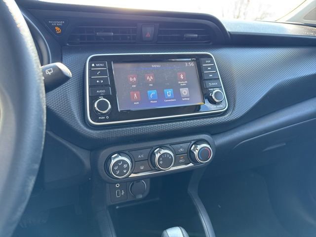 Used 2021 Nissan Kicks S image 12