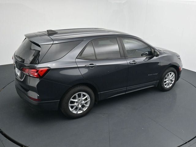 Used 2022 Chevrolet Equinox LS w/ LS Convenience Package FWD image 34