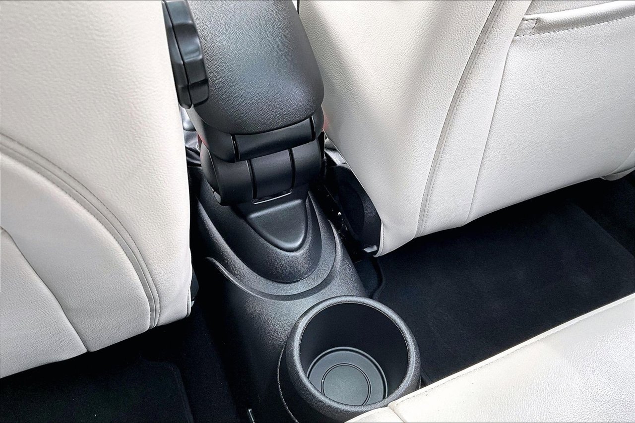 Used 2019 MINI Cooper S w/ Signature Upholstery Package image 12