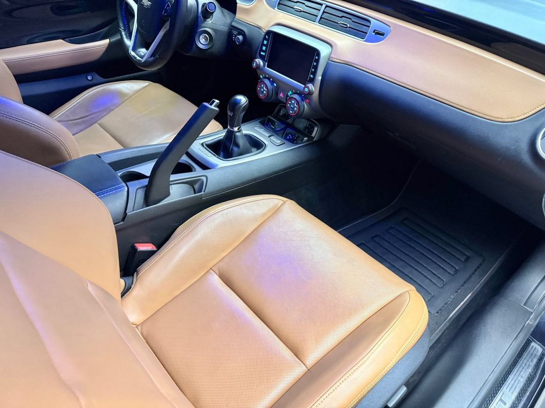 Used 2013 Chevrolet Camaro SS w/ Dusk Special Edition RWD image 12