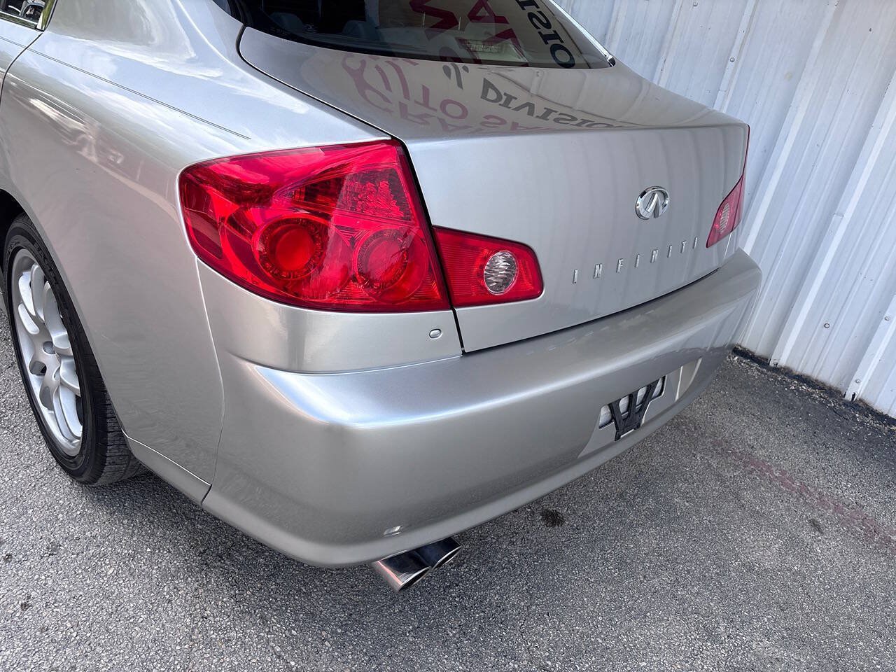 Used 2005 INFINITI G35 Sedan w/ (P02) Premium Pkg B RWD image 8