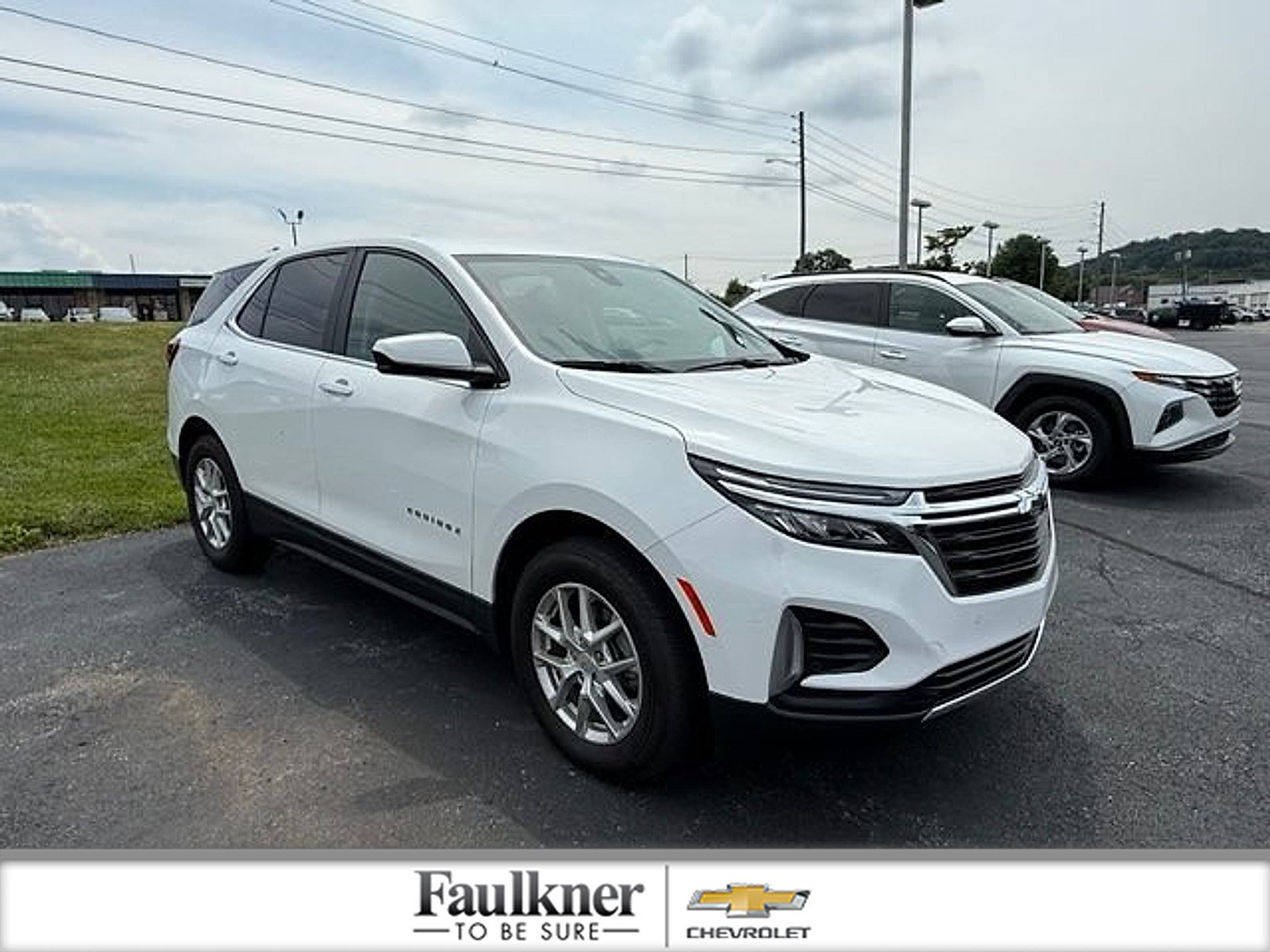 Used 2024 Chevrolet Equinox LT w/ LPO, Floor Liner Package AWD/4WD image 1