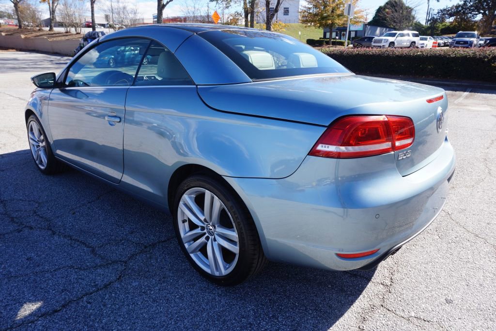 Used 2013 Volkswagen Eos Executive FWD image 8