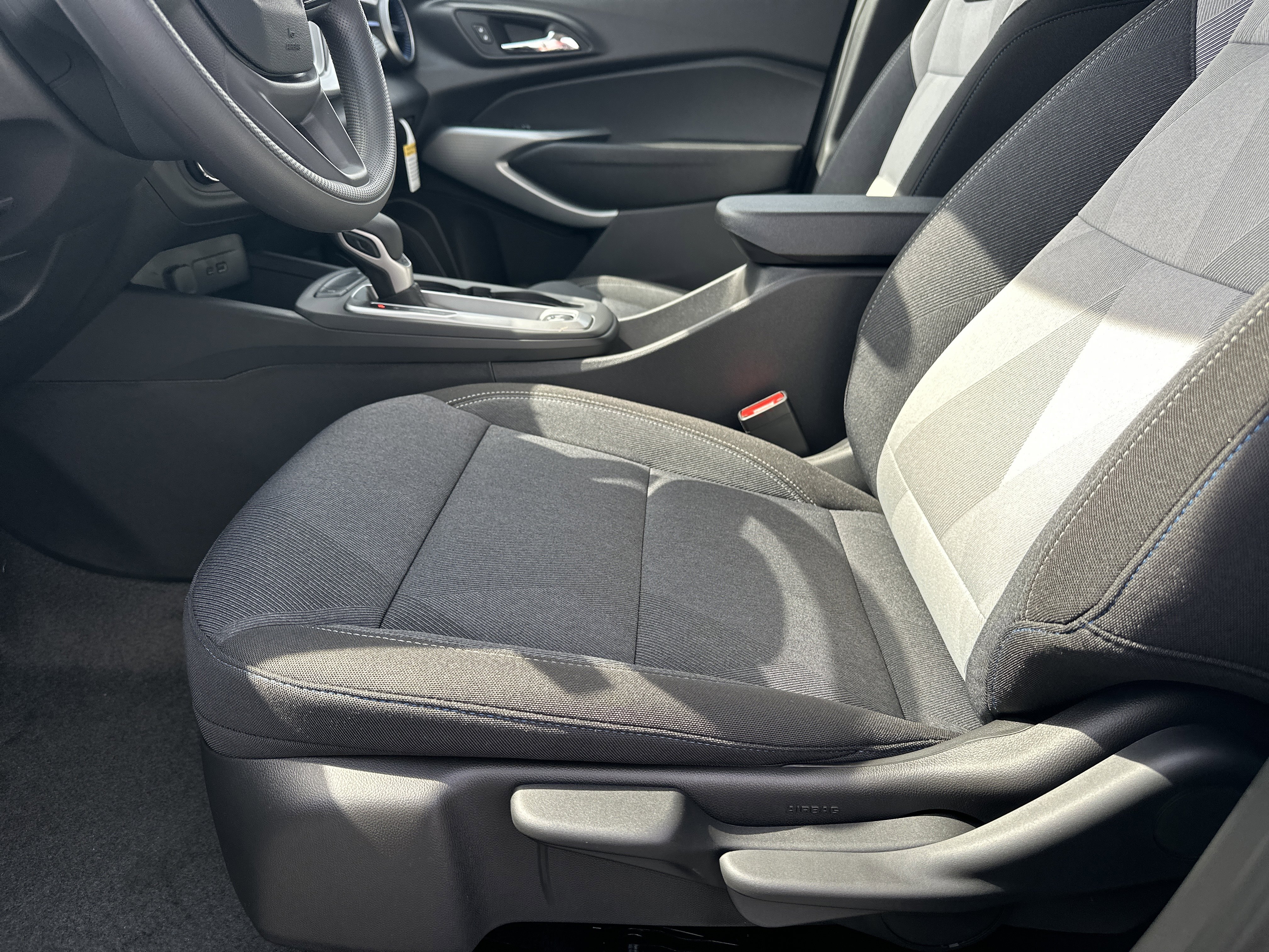 New 2026 Chevrolet Trax LS w/ LS Convenience Package FWD image 11