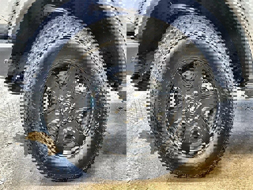 Used 2024 Ford Bronco Black Diamond image 29