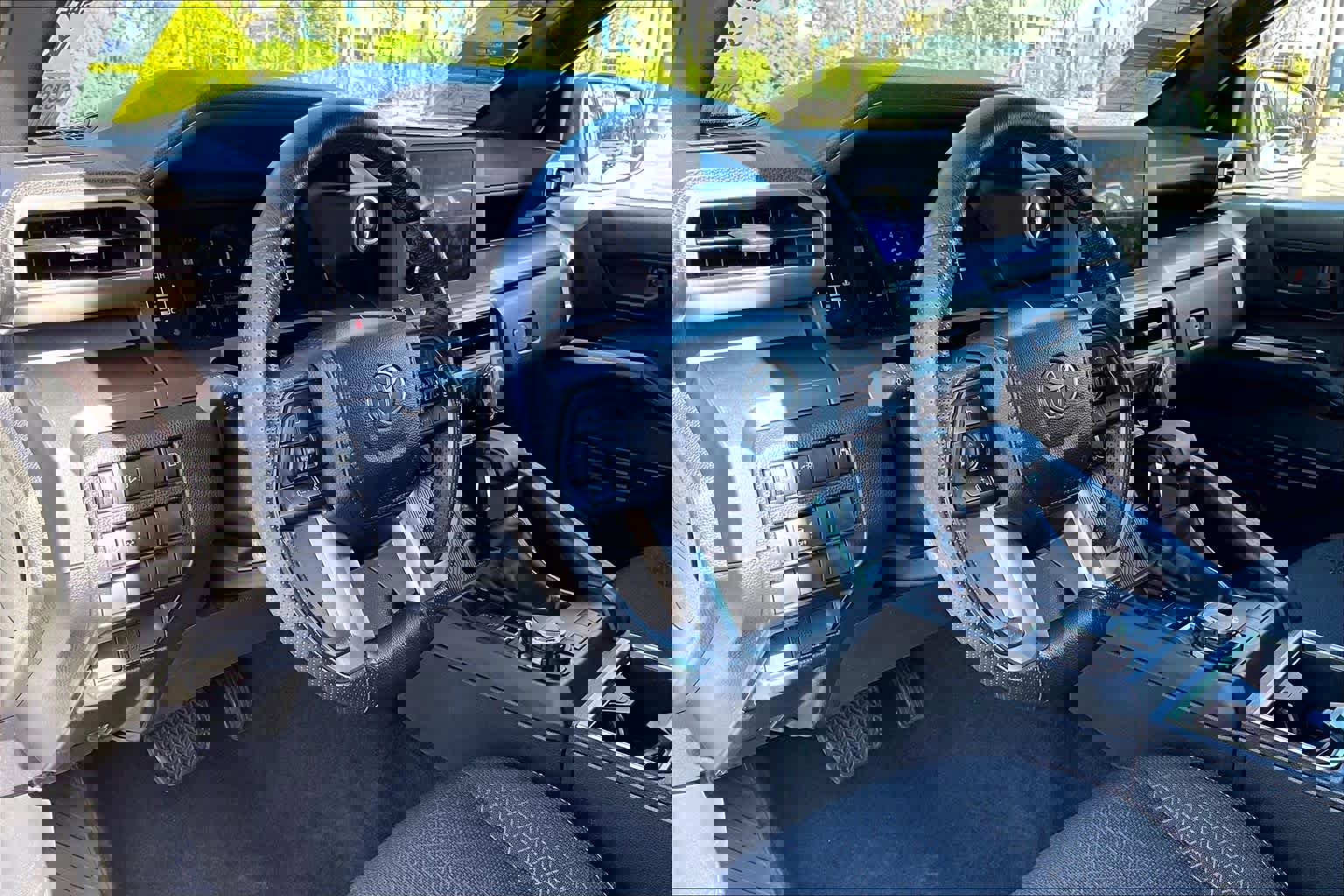 Used 2025 Toyota 4Runner SR5 image 16