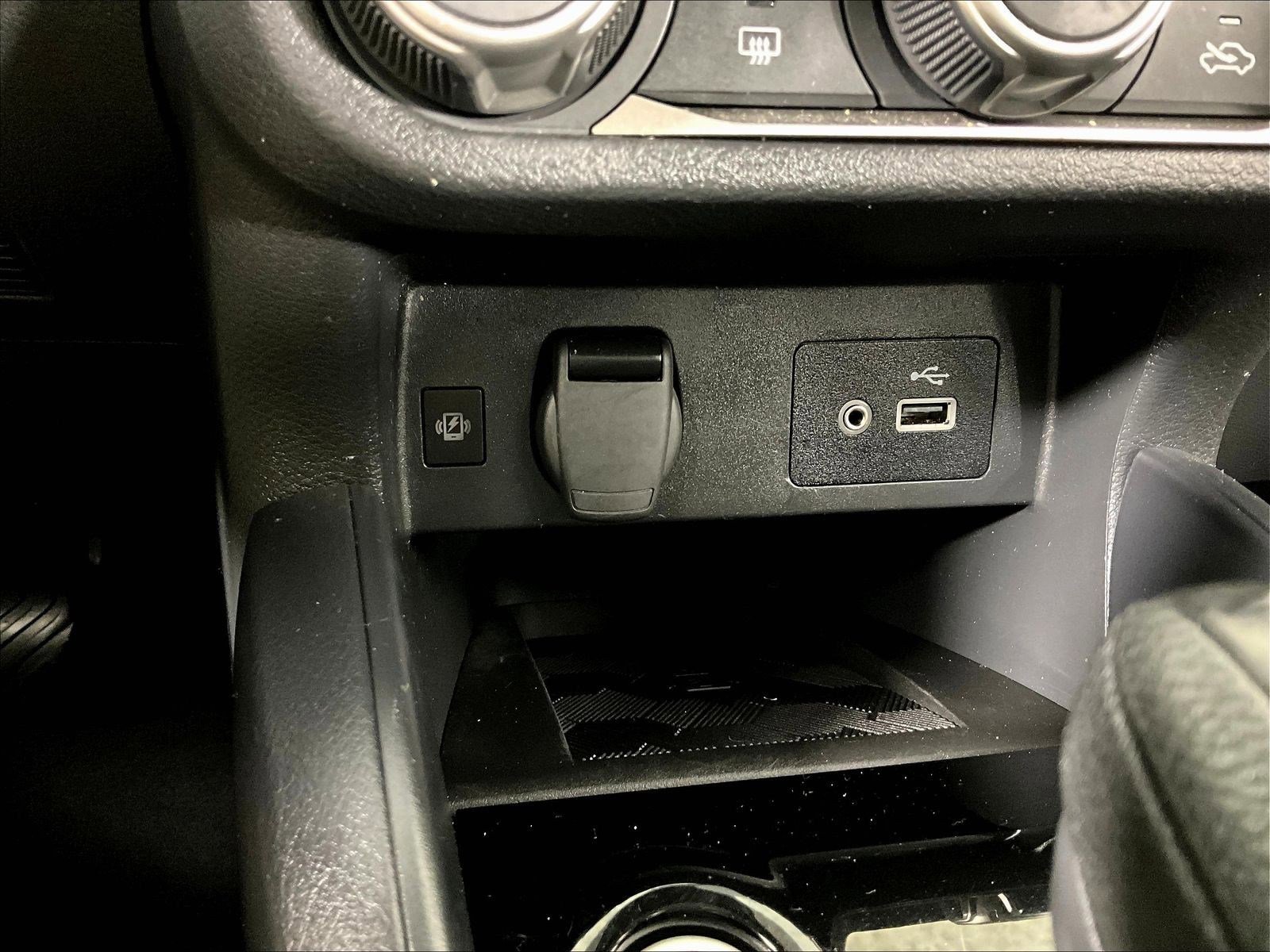 Certified 2023 Nissan Versa SV FWD image 16