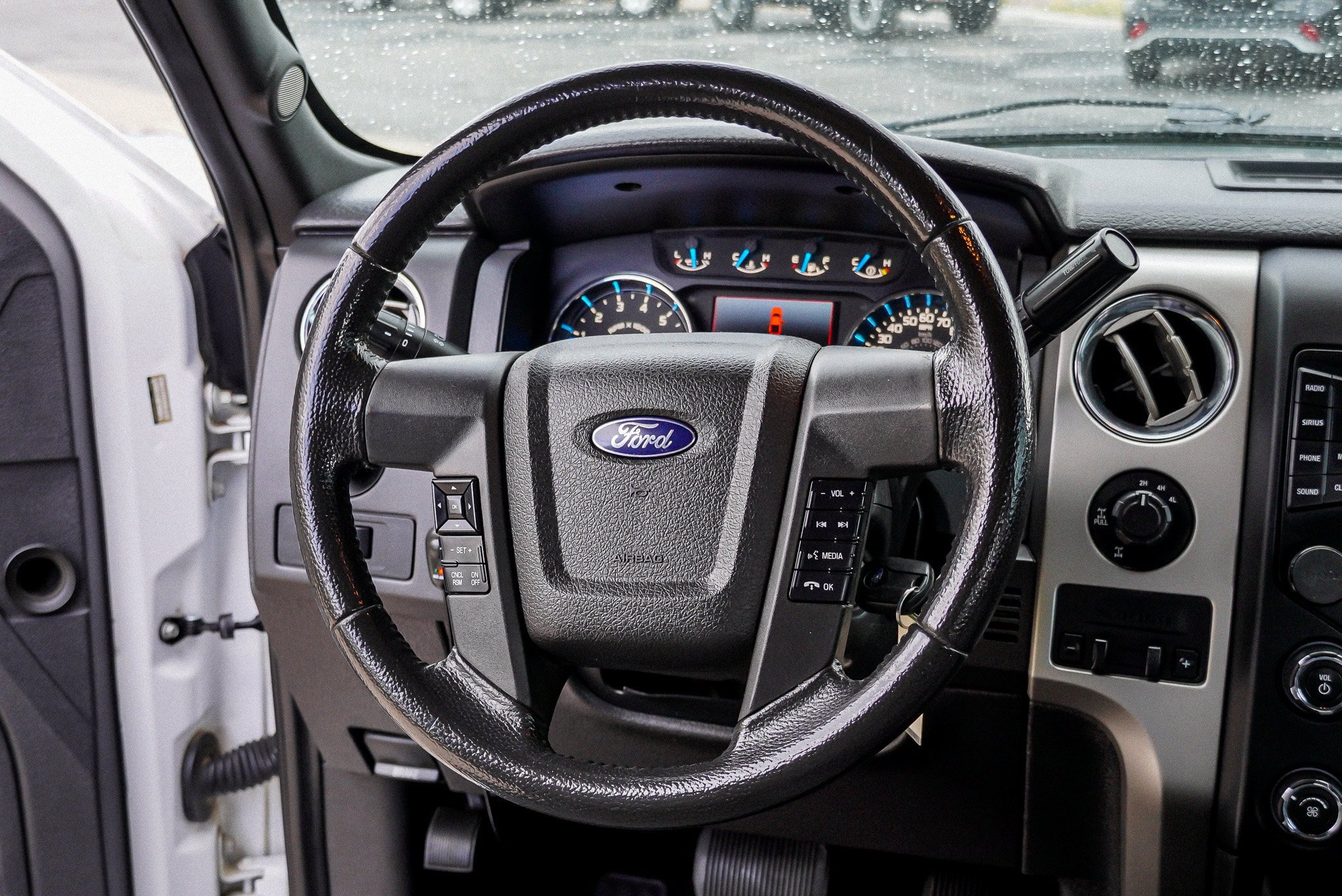 Used 2013 Ford F150 XLT w/ Luxury Equipment Group AWD/4WD image 32