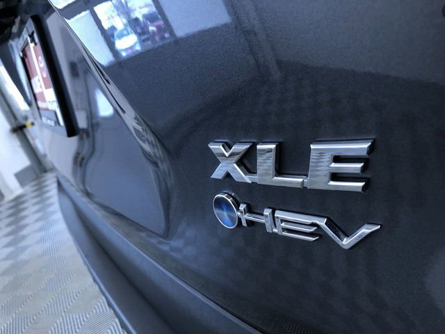 Used 2025 Toyota RAV4 XLE image 16