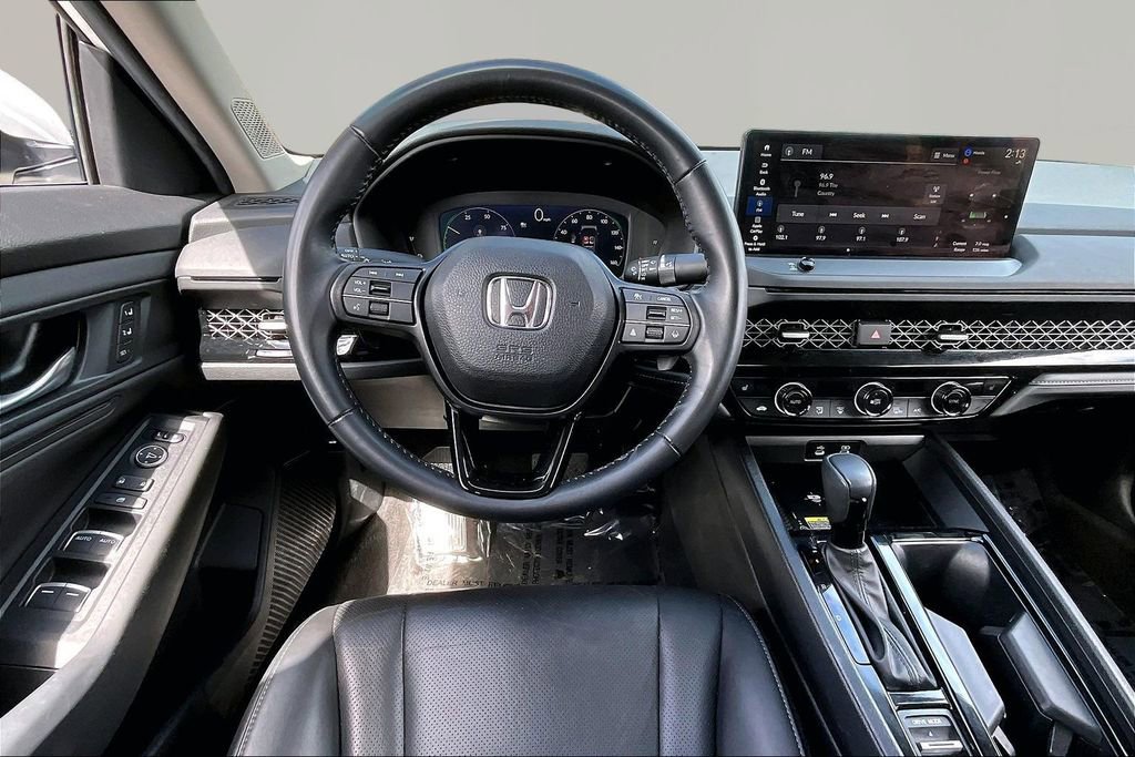 Used 2025 Honda Accord EX-L image 9