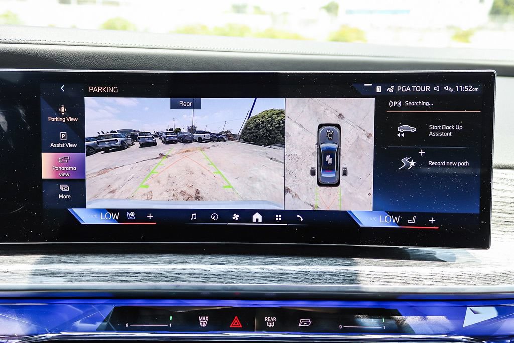 Used 2025 BMW i7 xDrive60 AWD/4WD image 27