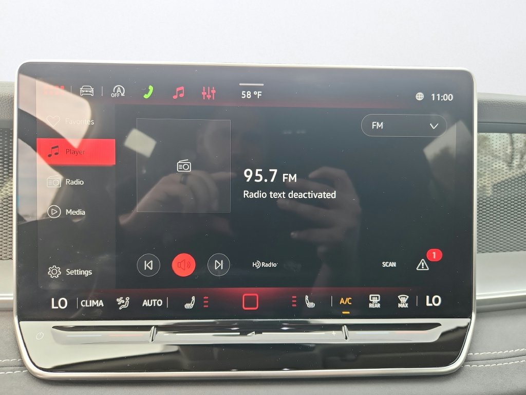 Certified 2026 Volkswagen Tiguan SE AWD/4WD image 15
