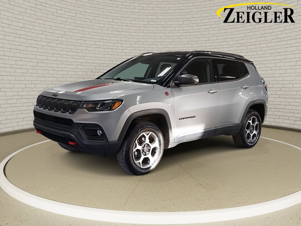 Used 2022 Jeep Compass Trailhawk w/ Trailhawk Convenience Group image 1