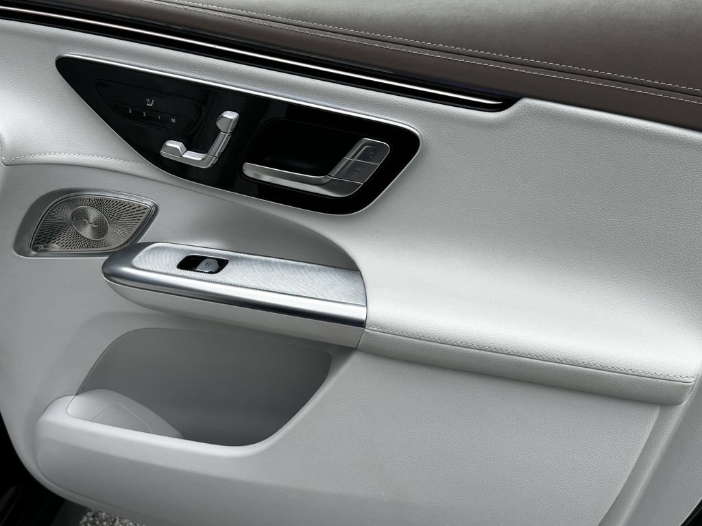 Certified 2023 Mercedes-Benz EQE 350+ 4MATIC SUV image 16