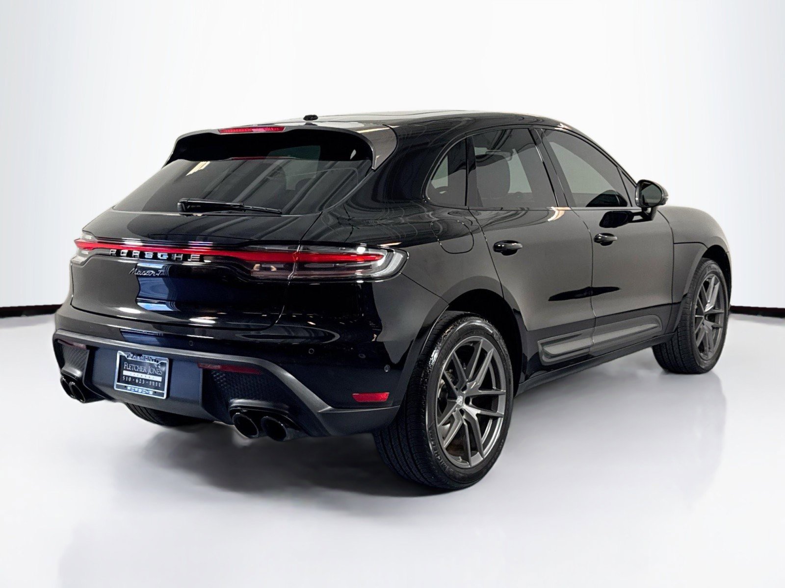 Certified 2024 Porsche Macan Turbo w/ Premium Plus Package image 9