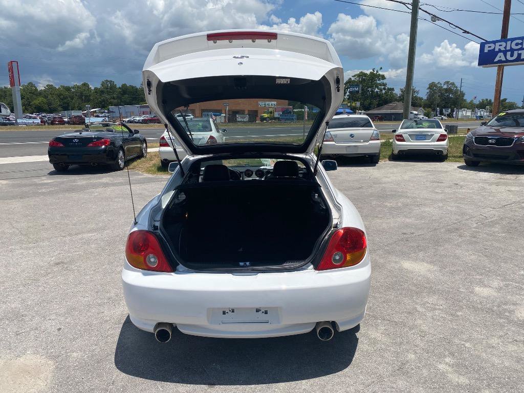 Used 2004 Hyundai Tiburon GT FWD image 17