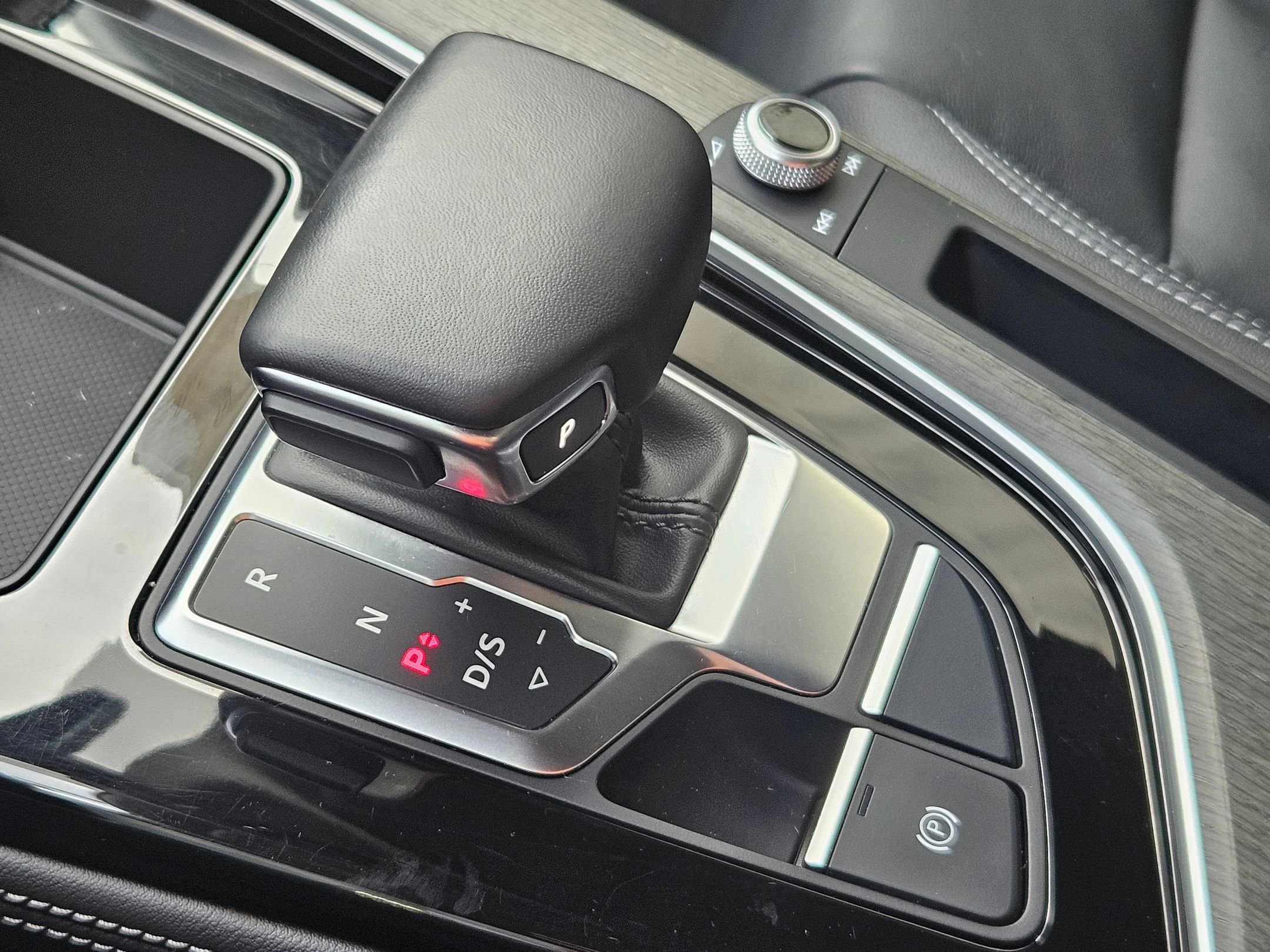 Used 2023 Audi A5 2.0T Premium Plus w/ Premium Plus AWD/4WD image 17
