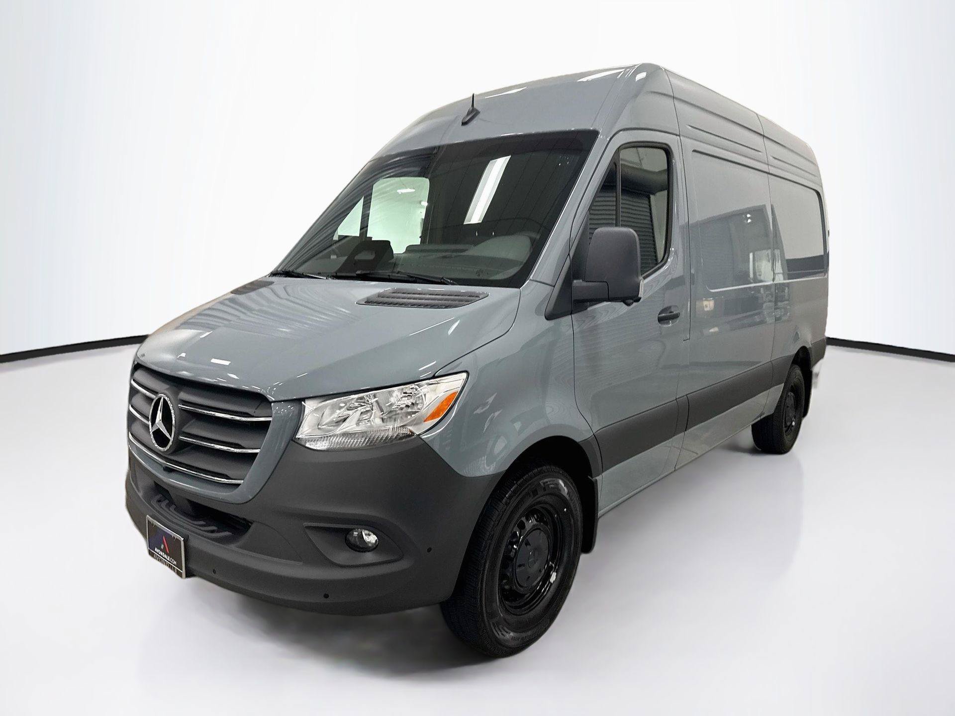 Used 2026 Mercedes-Benz Sprinter 2500 image 2