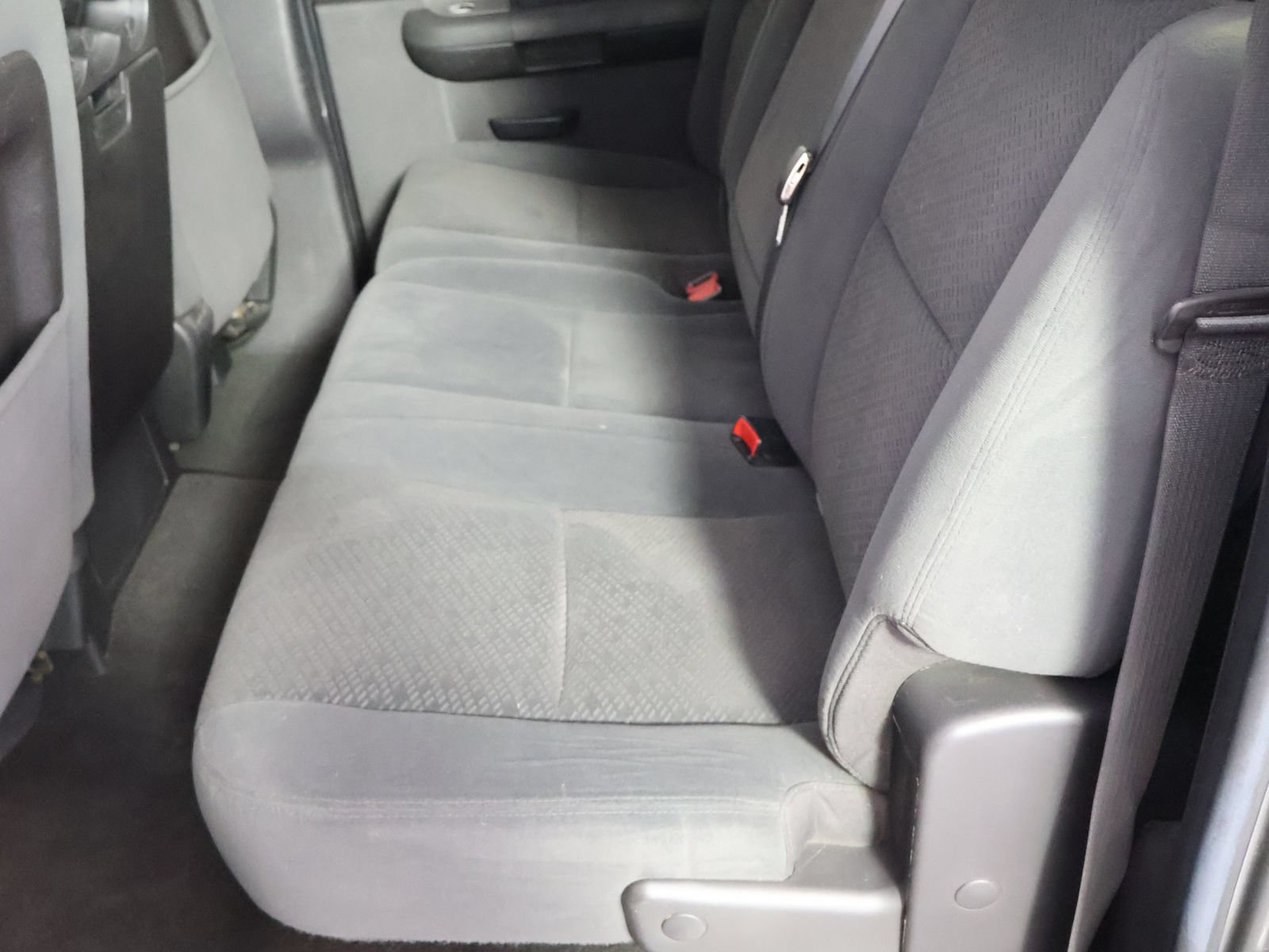 Used 2007 Chevrolet Silverado 2500 LT AWD/4WD image 37
