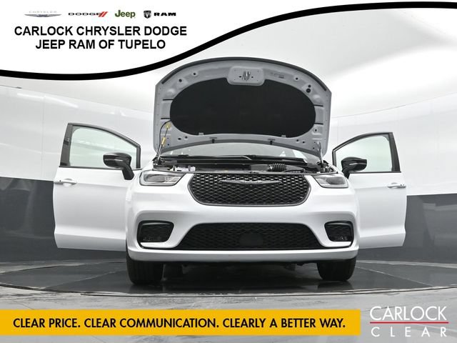New 2026 Chrysler Pacifica Limited FWD image 72