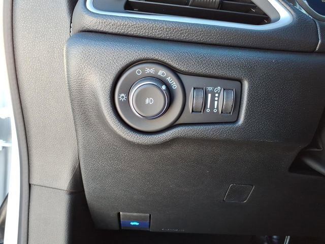 New 2026 Chrysler Pacifica Select image 16
