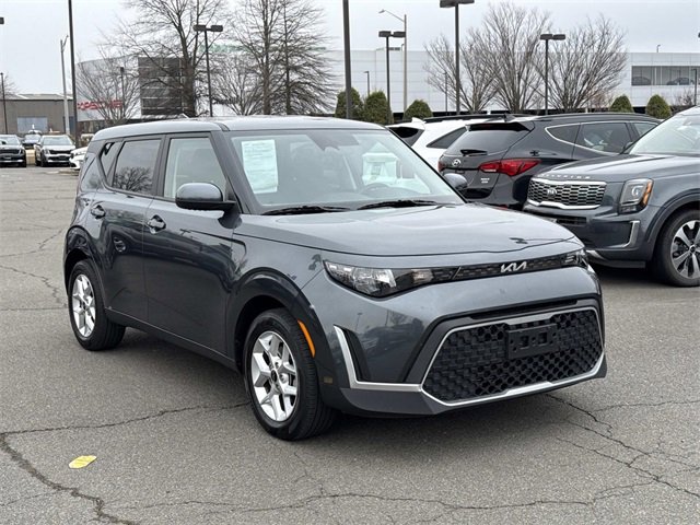 Used 2023 Kia Soul LX w/ LX Technology Package image 1