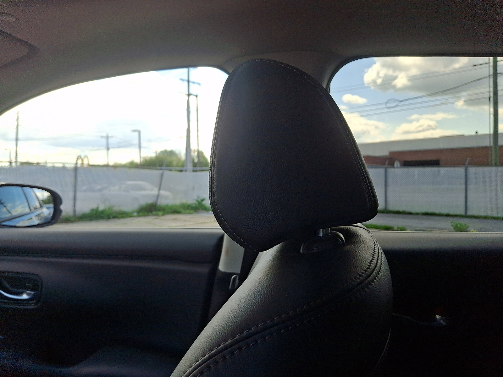 Used 2025 Honda HR-V EX-L image 17
