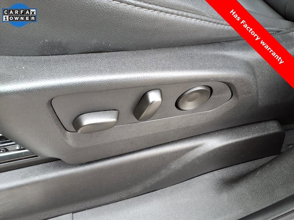 Used 2024 Chevrolet Suburban LT image 16