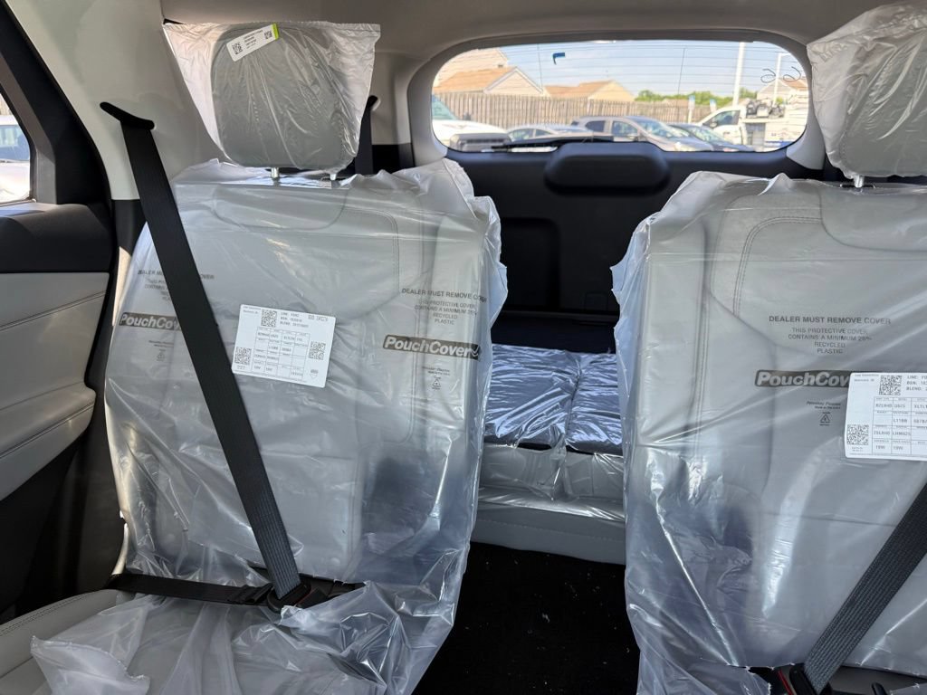 New 2026 Ford Explorer Active w/ Active Comfort Package AWD/4WD image 26
