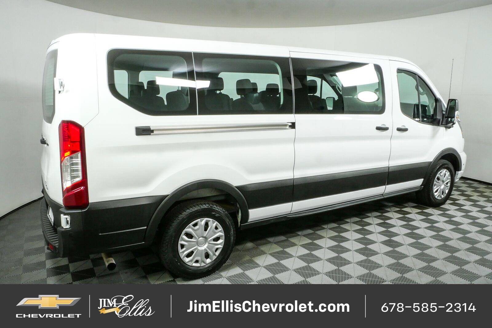 Used 2026 Ford Transit 350 XLT RWD image 2
