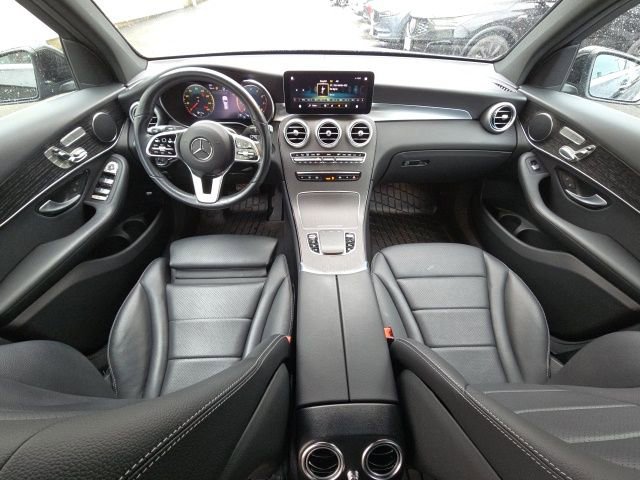 Used 2022 Mercedes-Benz GLC 300 4MATIC w/ Premium Package Lite image 13