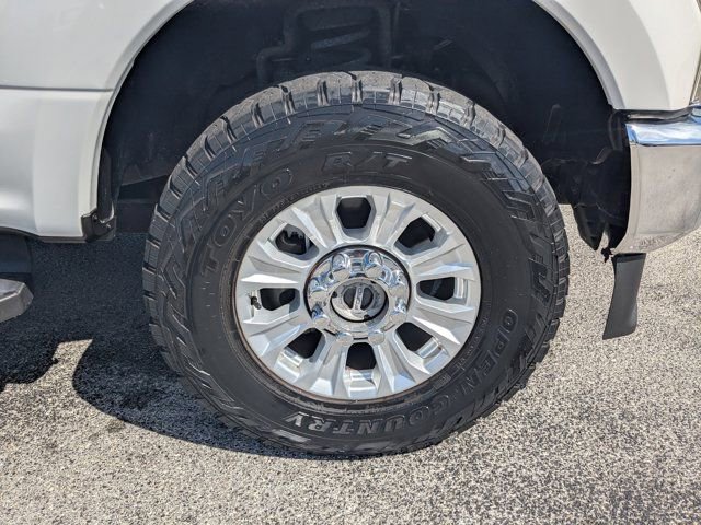 Used 2020 Ford F250 XL w/ STX Appearance Package image 12