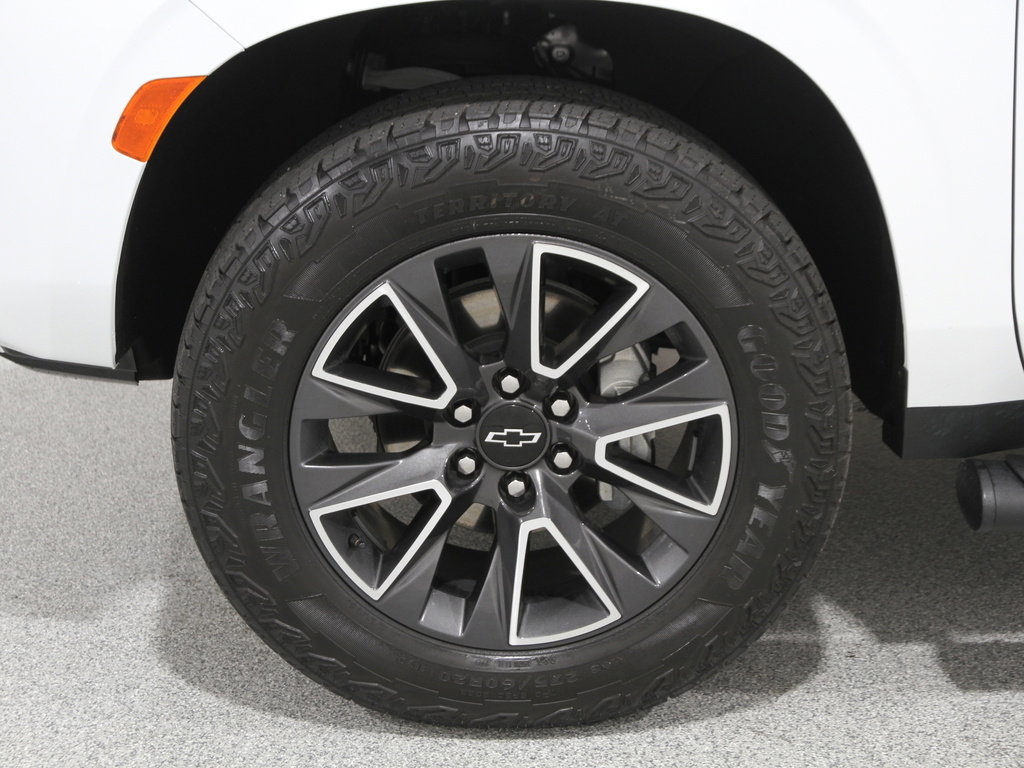 Certified 2023 Chevrolet Tahoe Z71 w/ Luxury Package image 24