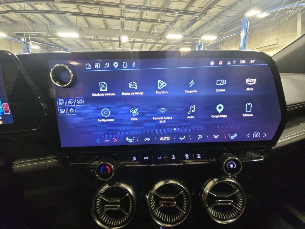 Used 2024 Chevrolet Blazer EV LT AWD/4WD image 18