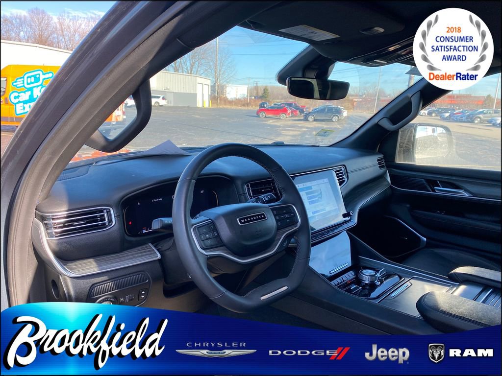 Used 2024 Jeep Wagoneer Series III image 32