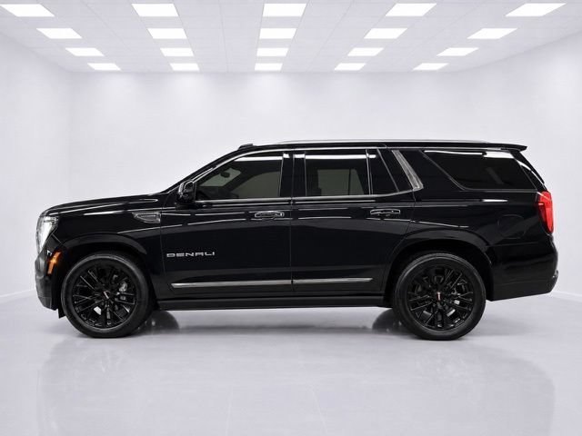 Used 2025 GMC Yukon Denali Ultimate AWD/4WD image 5