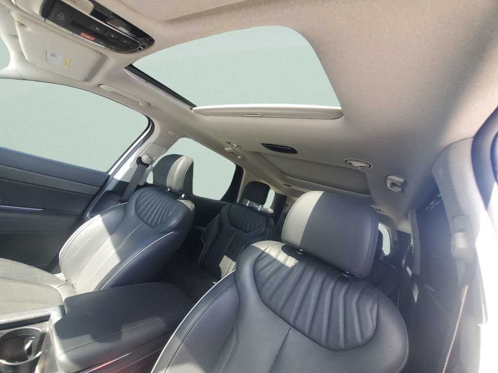 Used 2024 Hyundai Palisade Limited FWD image 17
