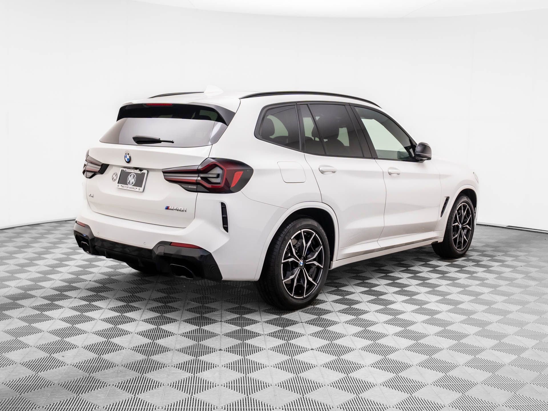 Used 2023 BMW X3 M40i w/ Premium Package image 6