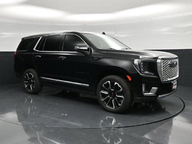 Used 2024 GMC Yukon Denali AWD/4WD image 3