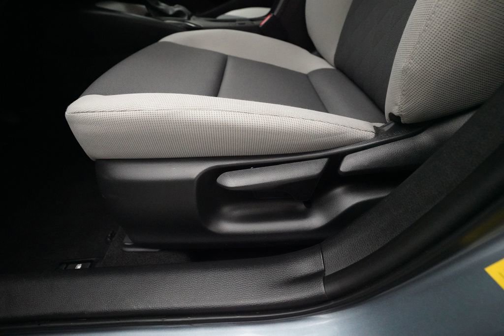 Used 2024 Toyota Corolla LE FWD image 28