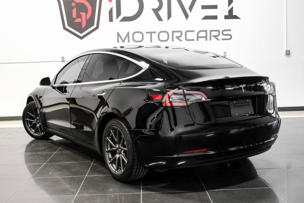 Used 2019 Tesla Model 3 Standard Range Plus image 12