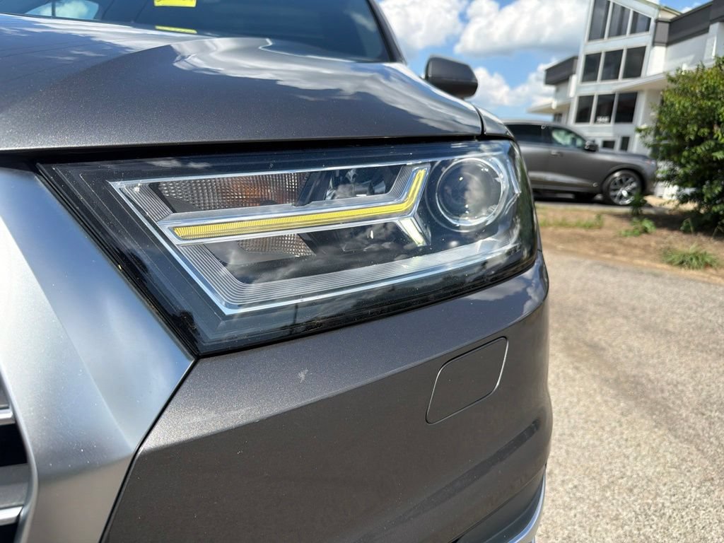 Used 2019 Audi Q7 2.0T Premium AWD/4WD image 10