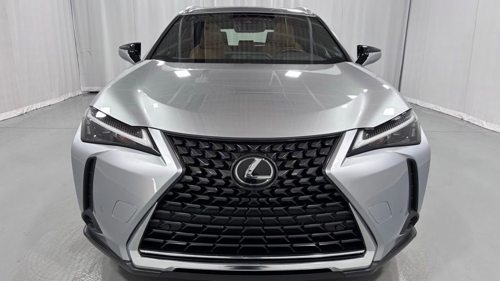 Used 2023 Lexus UX 250h AWD w/ Accessory Package (Z2) image 3
