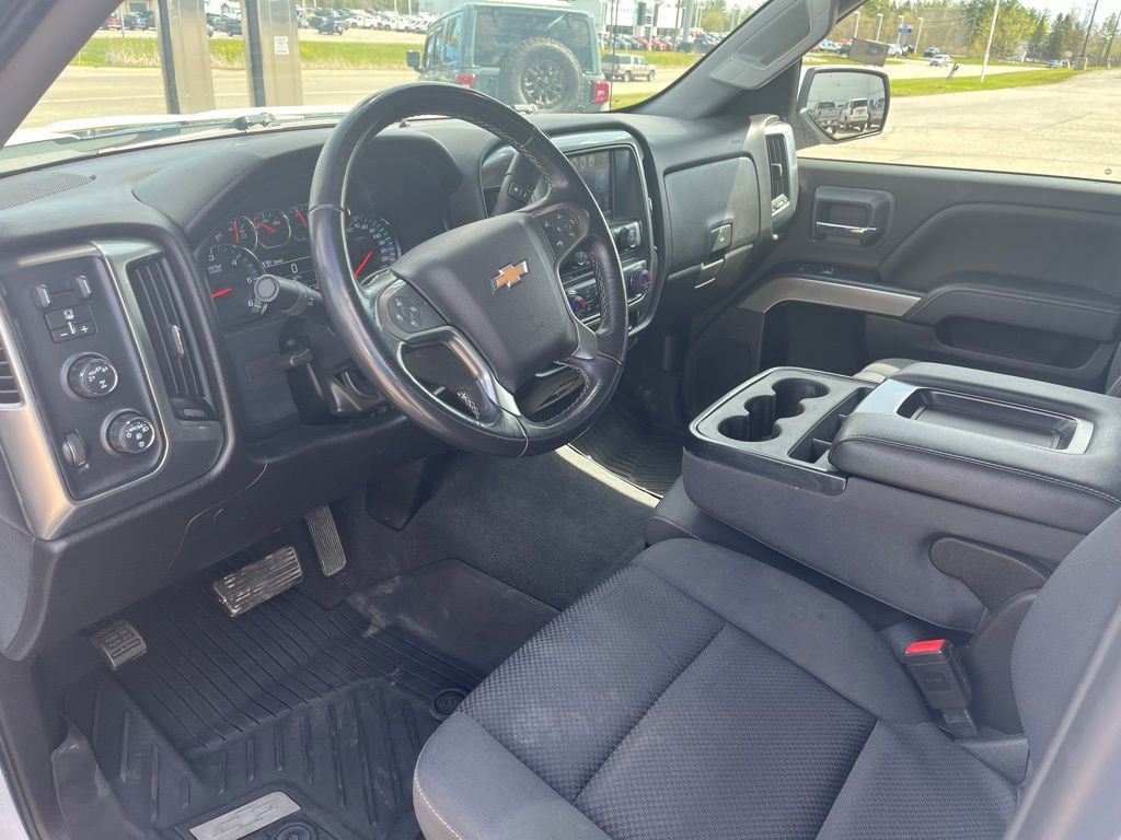 Used 2019 Chevrolet Silverado 1500 LT w/ All Star Edition AWD/4WD image 11