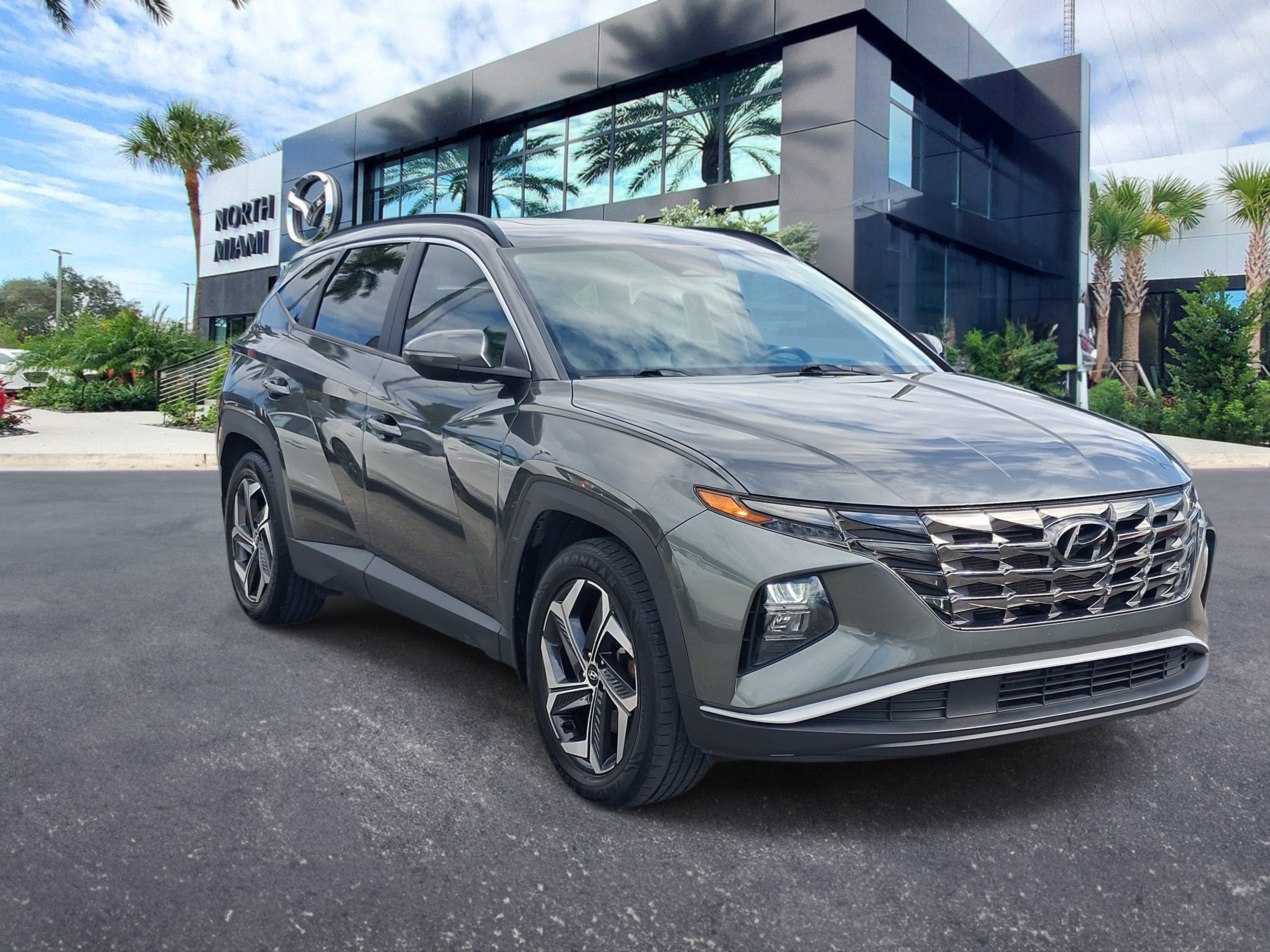 Used 2022 Hyundai Tucson SEL w/ Convenience + Premium Package FWD image 3