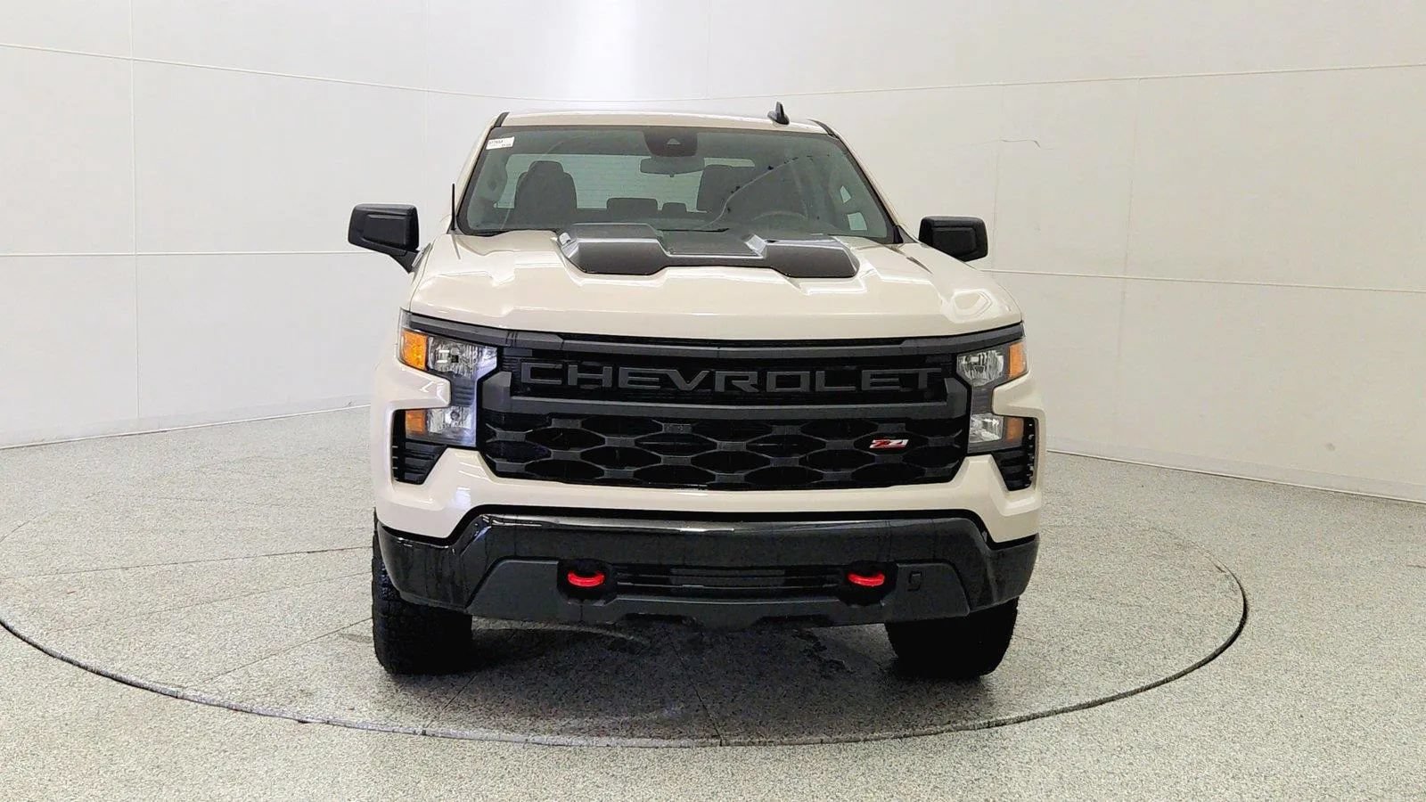 Used 2026 Chevrolet Silverado 1500 Custom Trail Boss AWD/4WD image 2