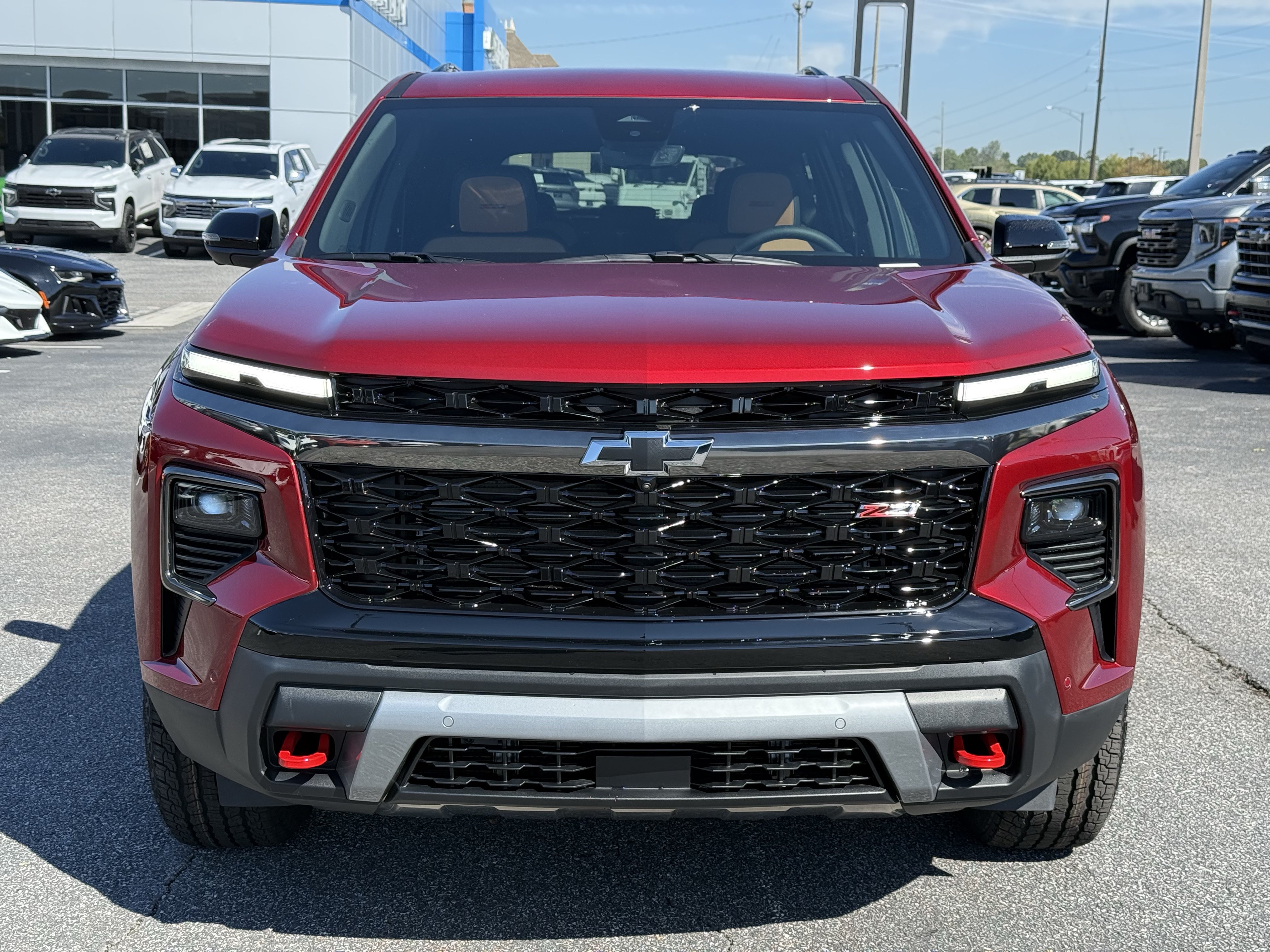 New 2027 Chevrolet Traverse Z71 w/ Enhanced Driving Package AWD/4WD image 3